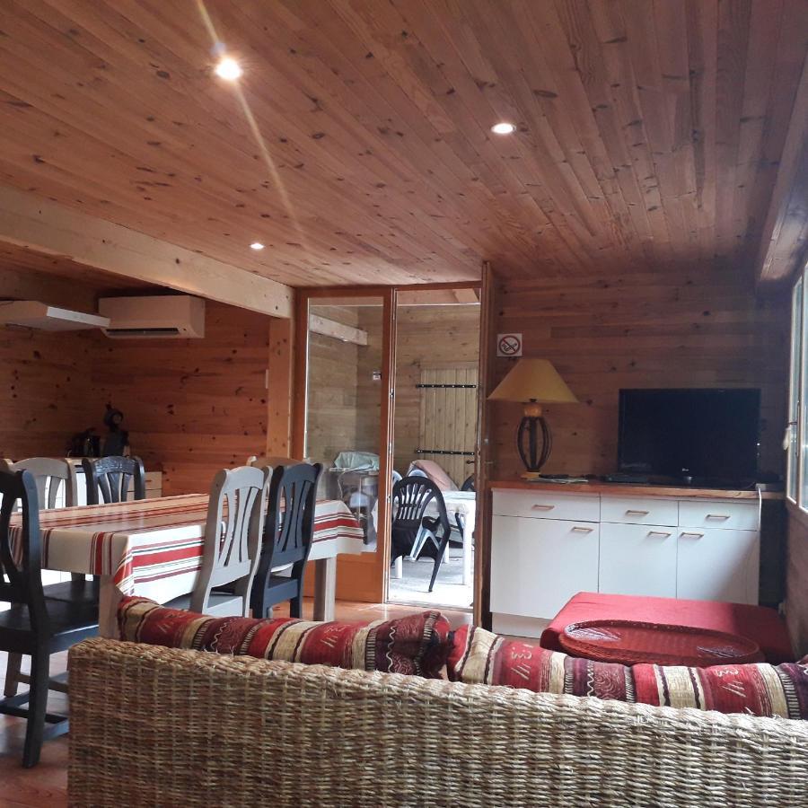 La Cabane Au Fond Du Jardin Arsac Luaran gambar